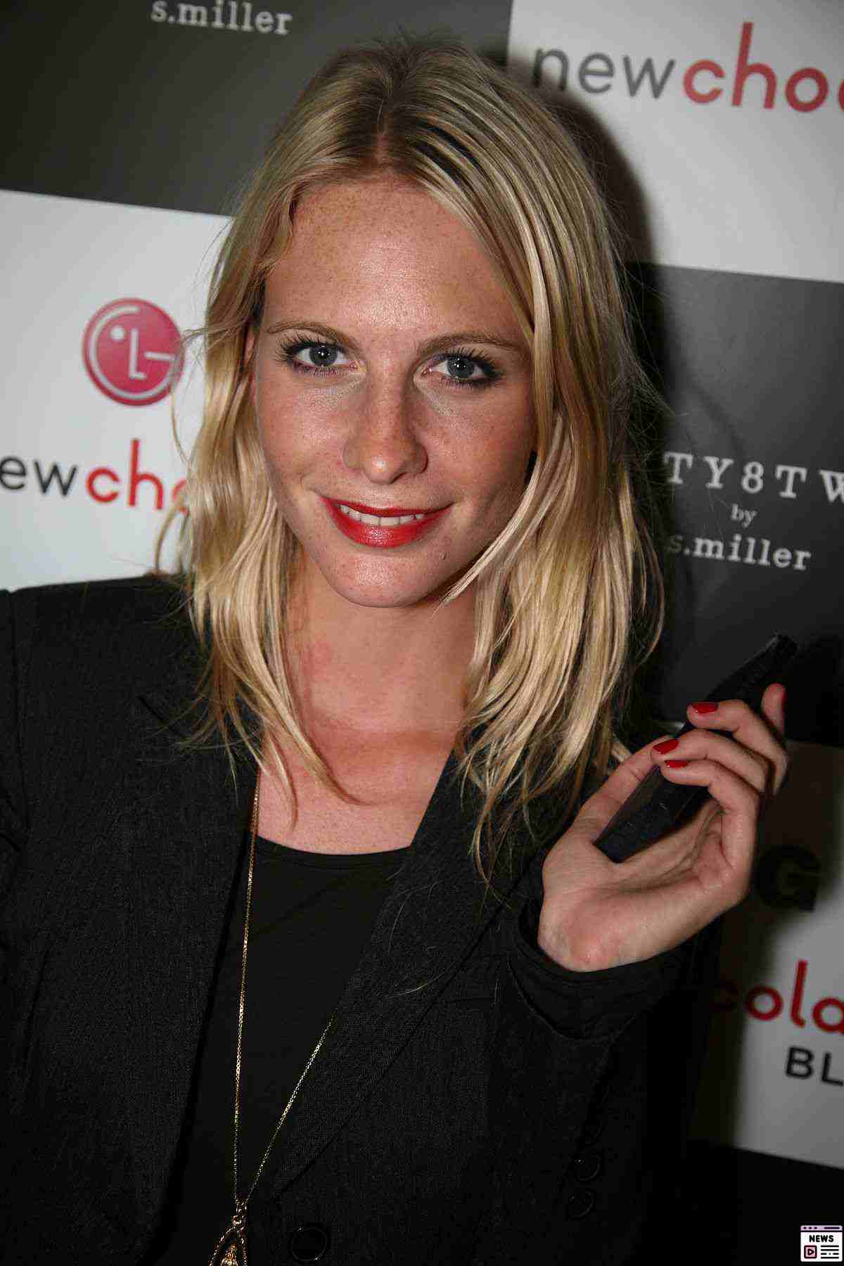 Breaking Free: Poppy Delevingne on Stigma and Divorce Timing