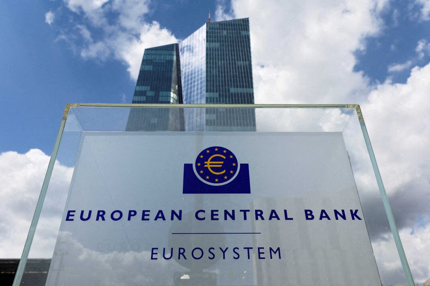 ECB Slashes Rates to 3.5% Amid Lower Growth Forecasts