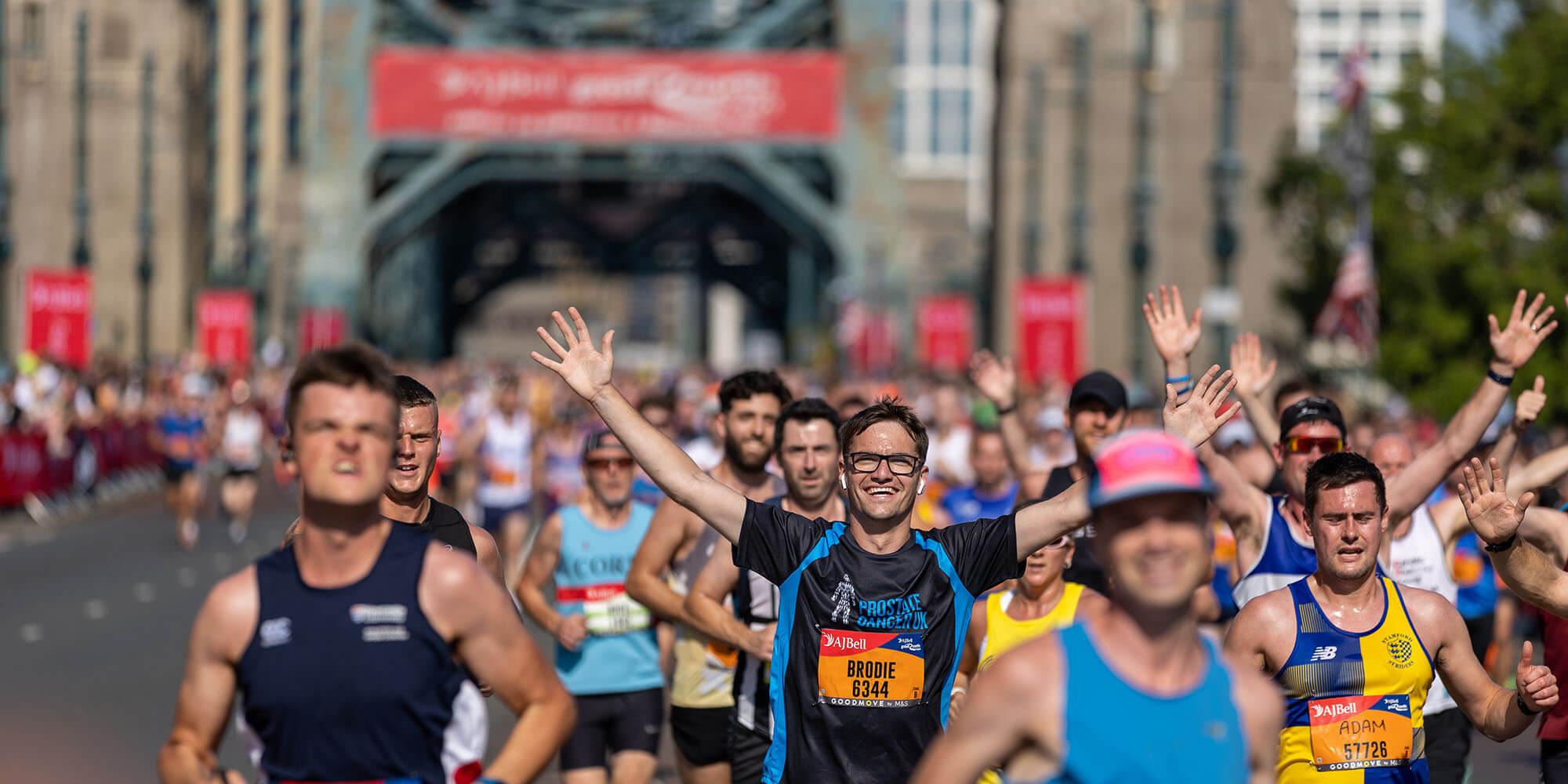 From Armoured Heroes to Timeless Memories: Celebrating the Great North Run Through Inspiring Stories and Stunning Retro Photos!