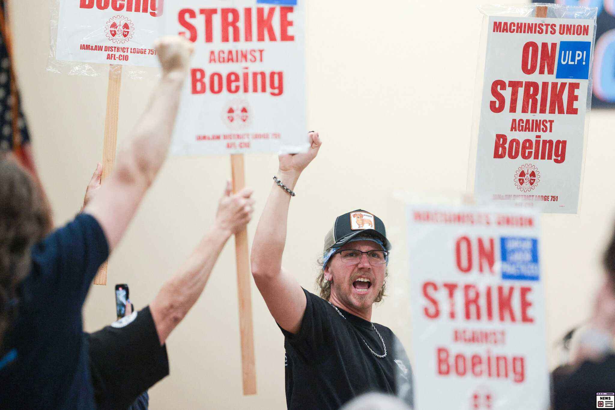 Boeing Strike Impacts Adobe Oracle Insights Ahead of Market Open