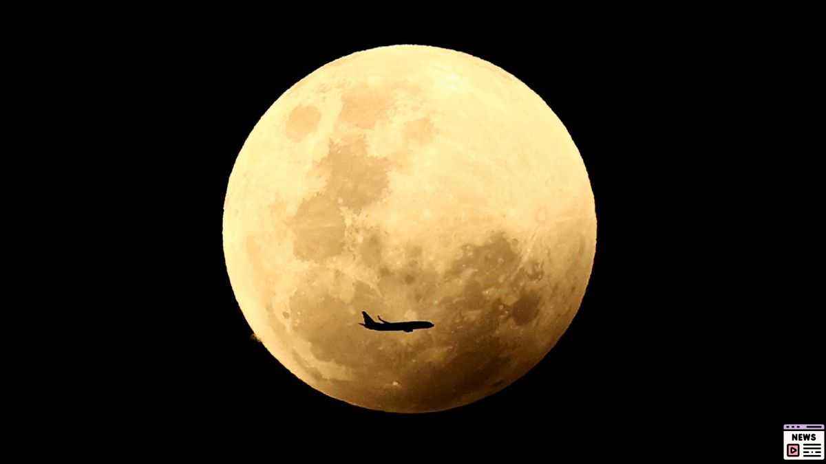 Witness the Spectacular Harvest Supermoon Eclipse Next Week