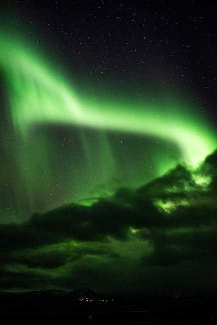 Experience the Magic of the Aurora Australis in Southern Australia Tonight