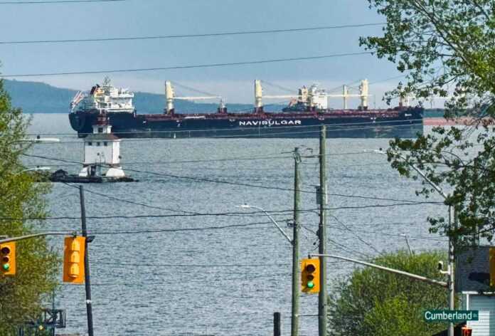 Sunny Beginnings and Showers: Embrace Thunder Bay’s Weekend Weather