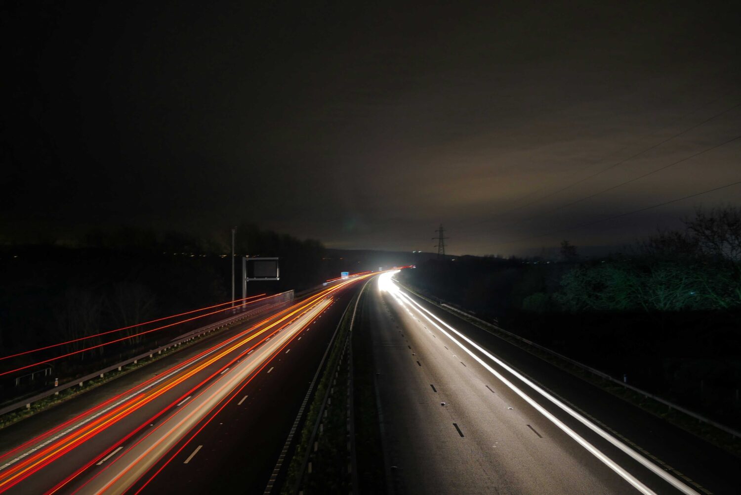 M6 Shutdown: Accident Causes Major Delays and Response Efforts