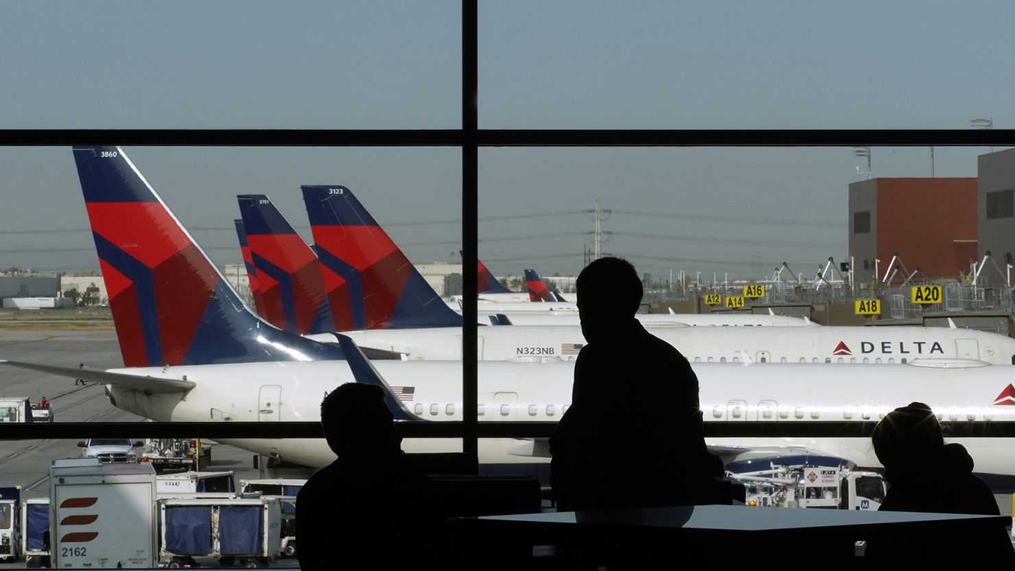 Delta Flight Emergency: Passengers Suffer Amid Cabin Pressure Issues