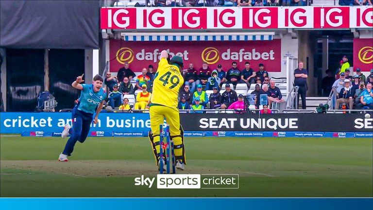 Matthew Potts Shines as Steve Smith’s Technique Crumbles in ODI