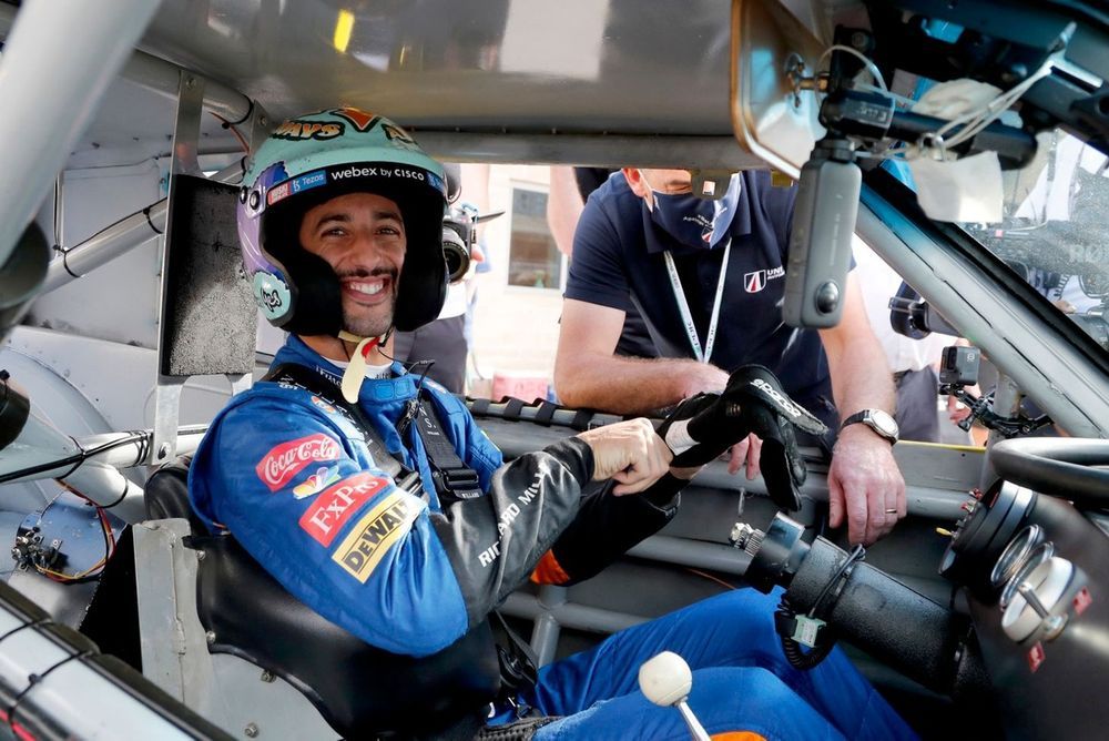 Ricciardo Embraces Change as Potential F1 Farewell Looms