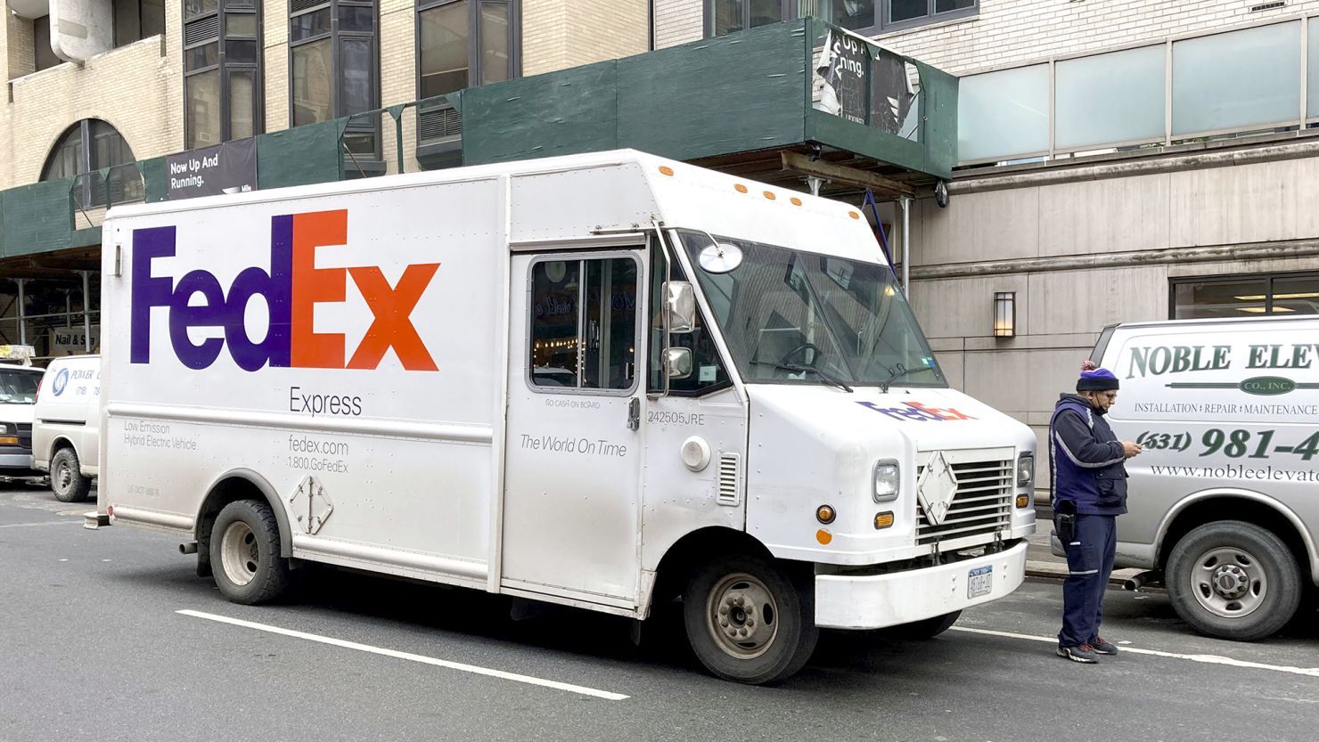 FedEx Earnings Miss Reveals Weak Demand and Economic Woes