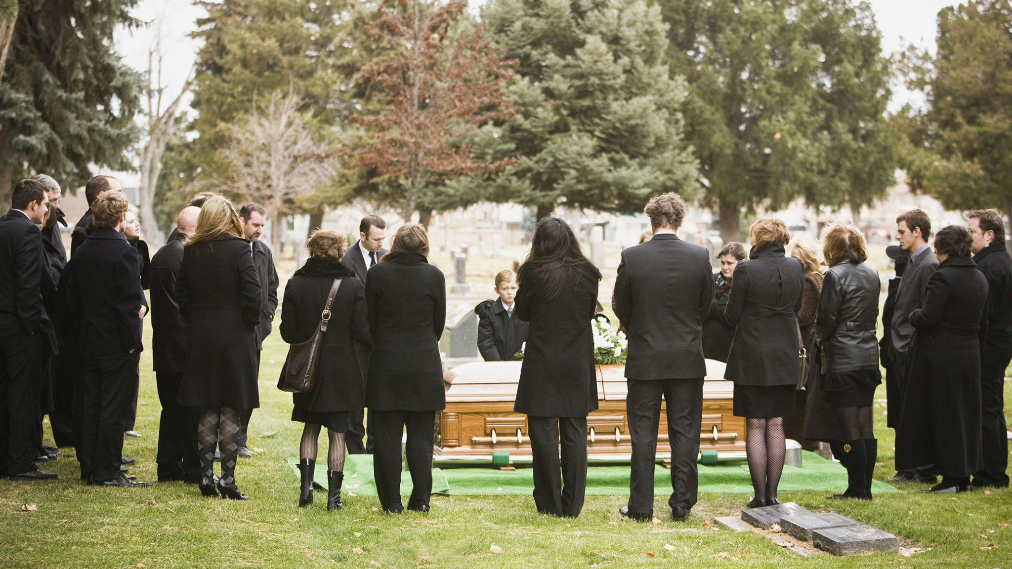 Navigating Long Distance Funeral Attendance with Care