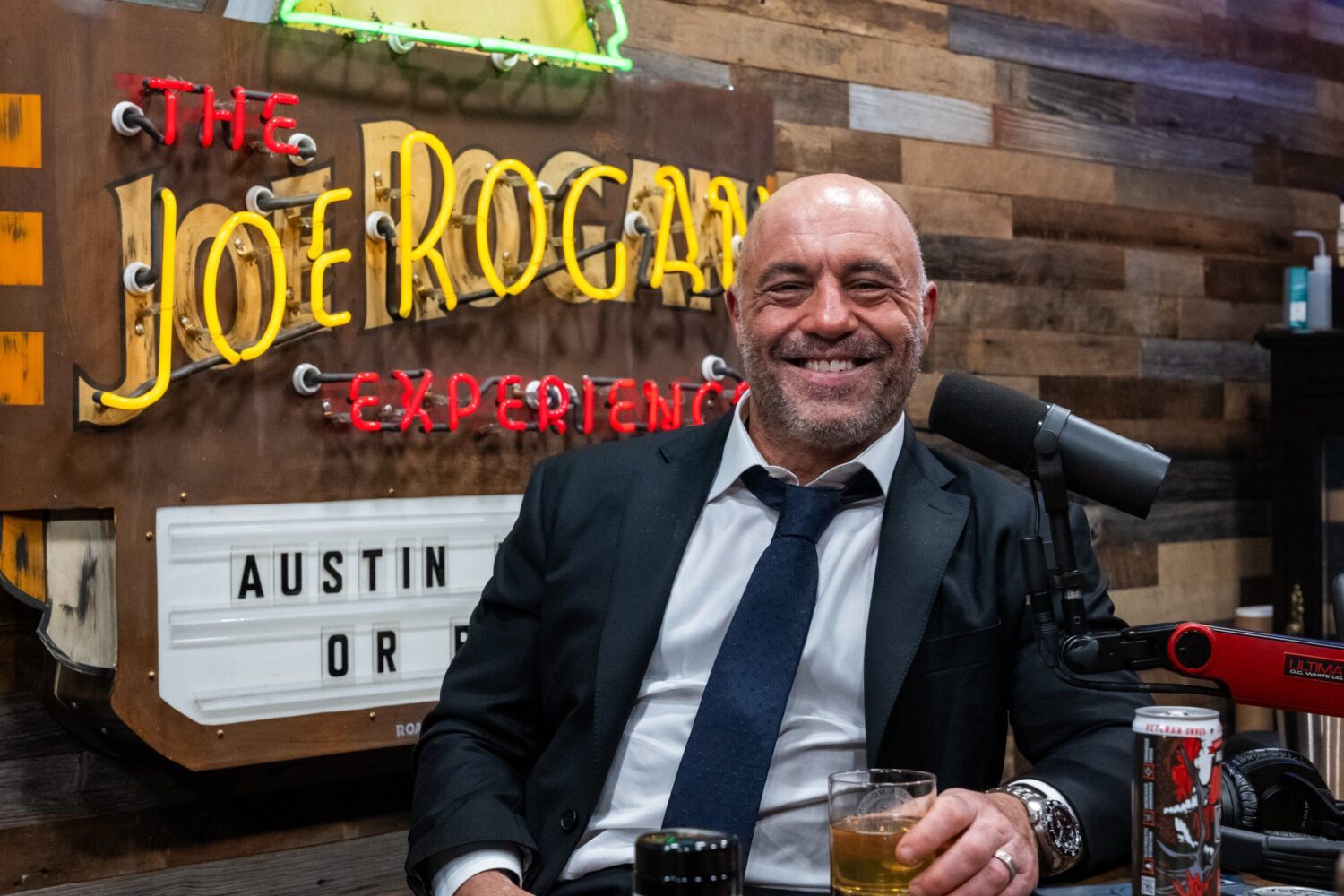 Joe Rogan’s Earnings in 2024: How Much Does He Make?