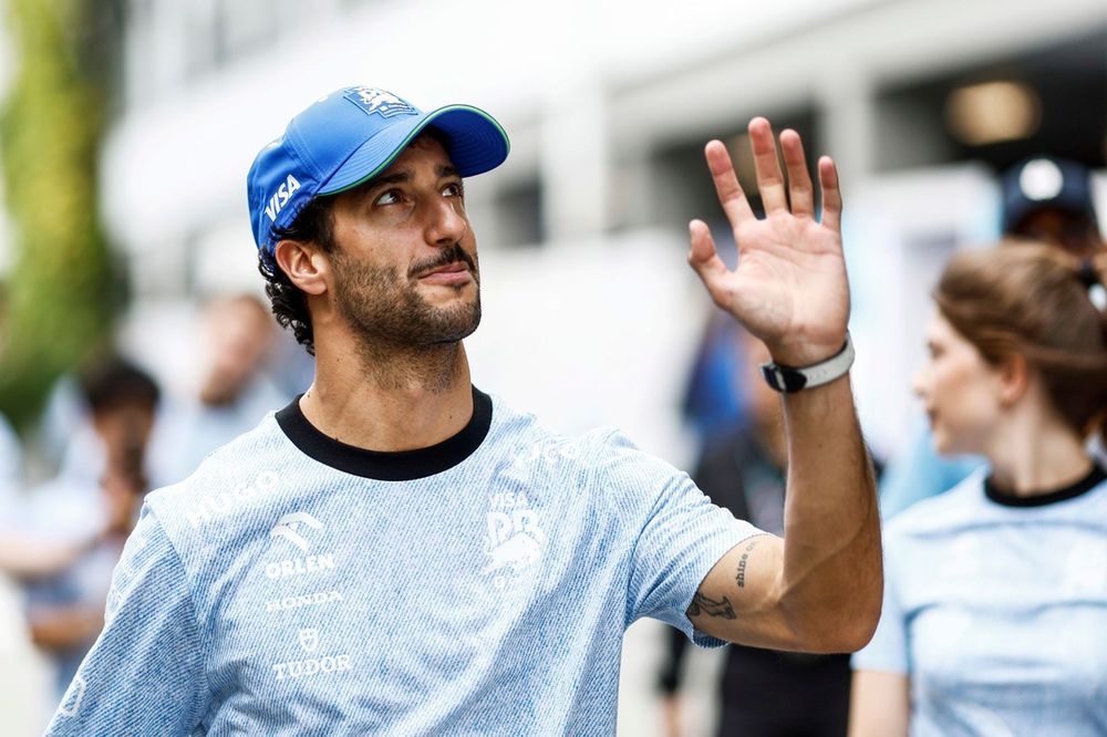 Daniel Ricciardo Exits Red Bull as Liam Lawson Steps In