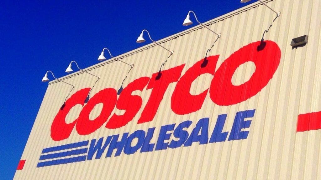 Unlocking Costco’s Strong Earnings Potential and Smart Investment Tips