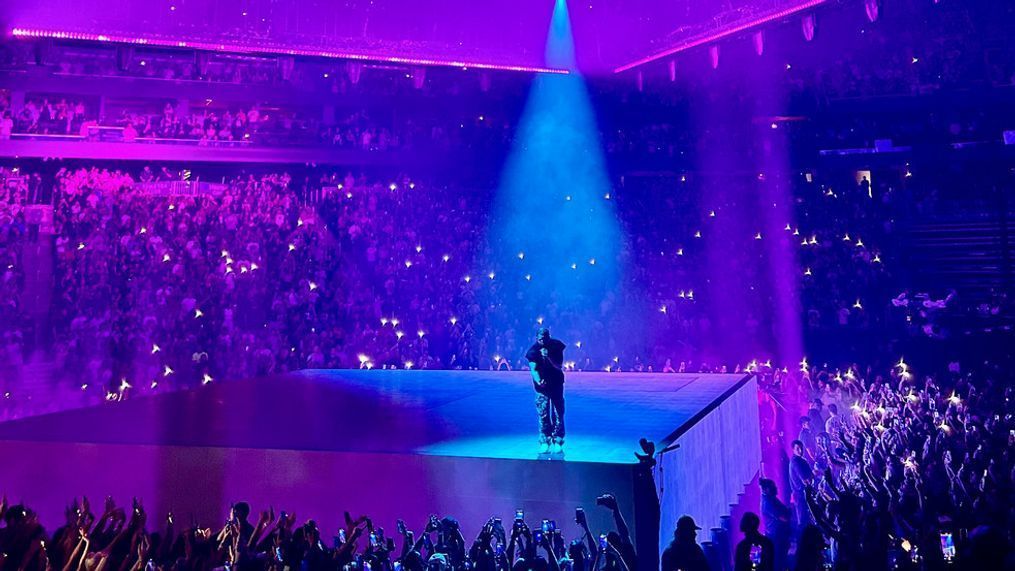 Experience Drake Live: Unforgettable Concert in Las Vegas