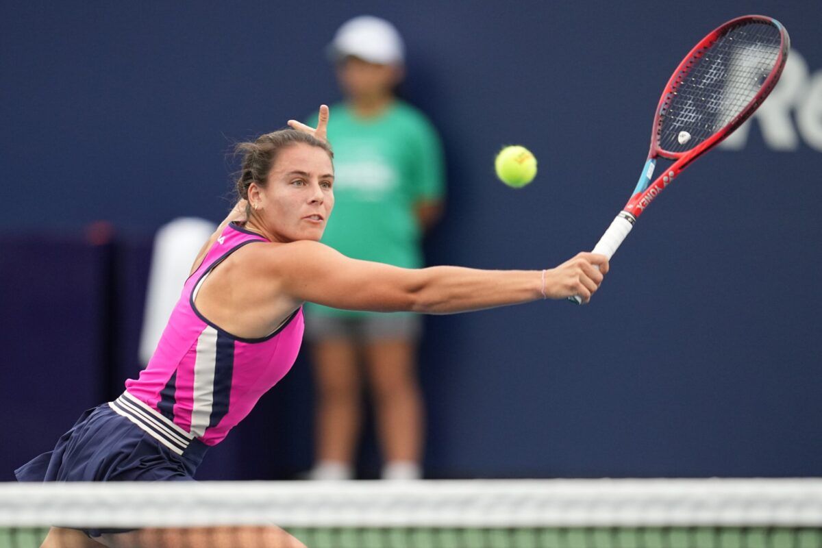 Exciting Showdown Emma Navarro vs Shuai Zhang at the China Open