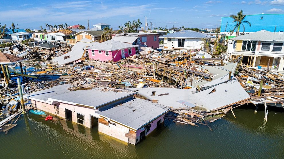 Hurricane Helene Approaches as Florida’s Gulf Coast Rebounds