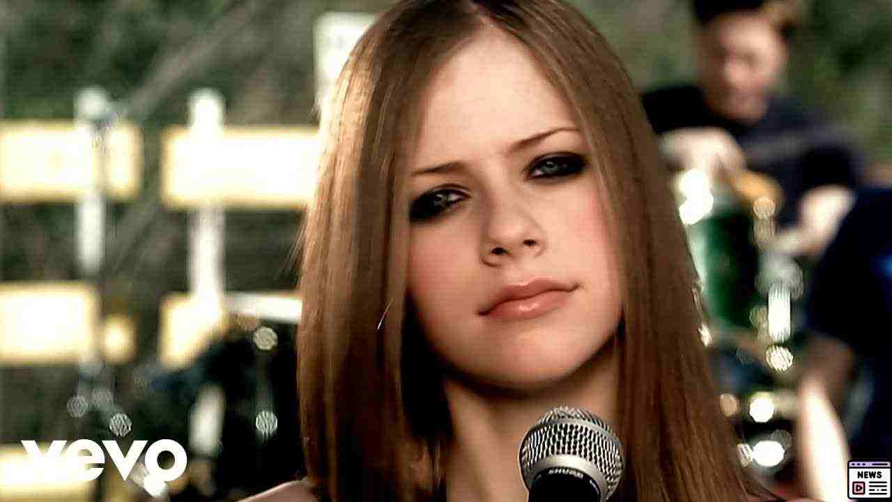 Avril Lavigne’s Tour: A Chill Night of 2000s Punk Nostalgia