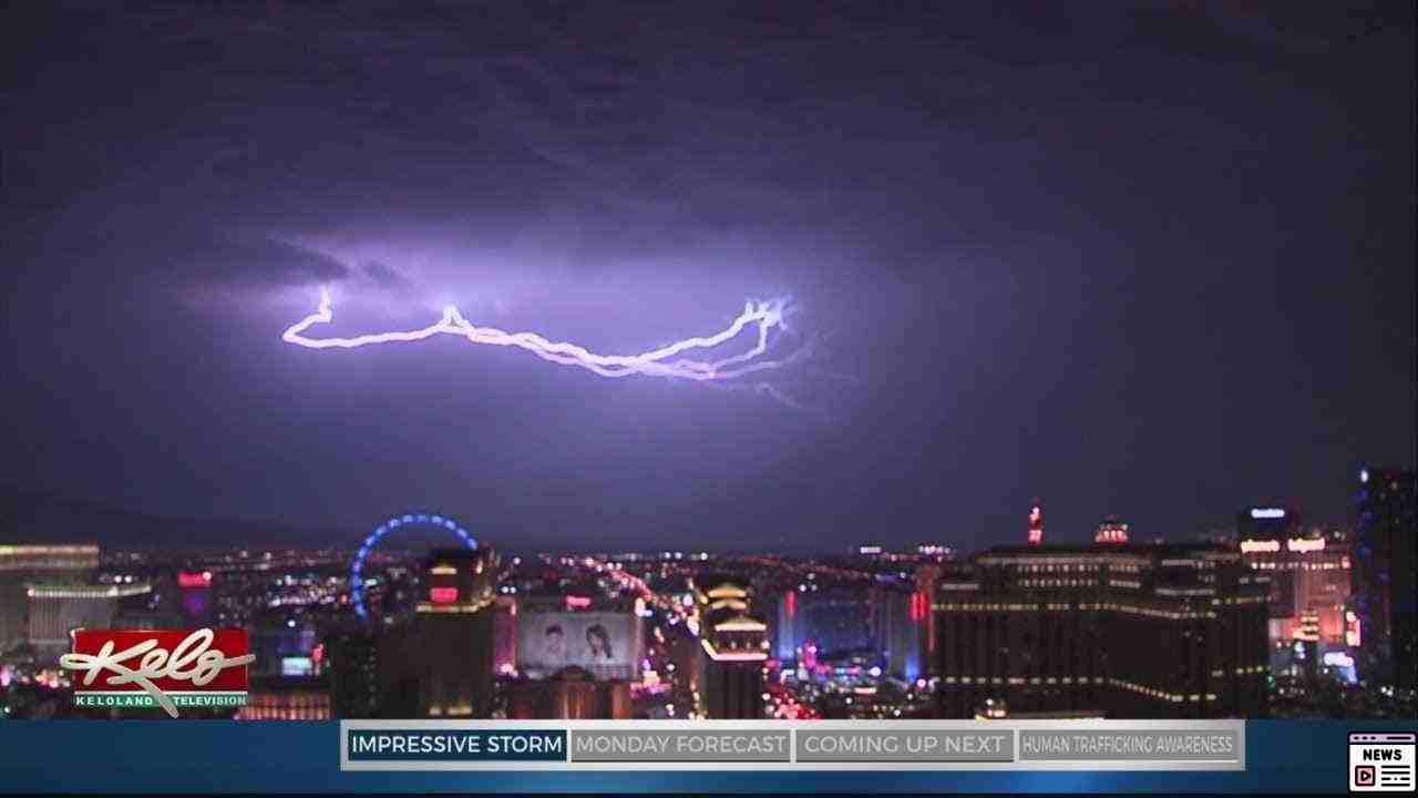 Weekend Weather Alert: Thunderstorms and Moisture Expected in Las Vegas