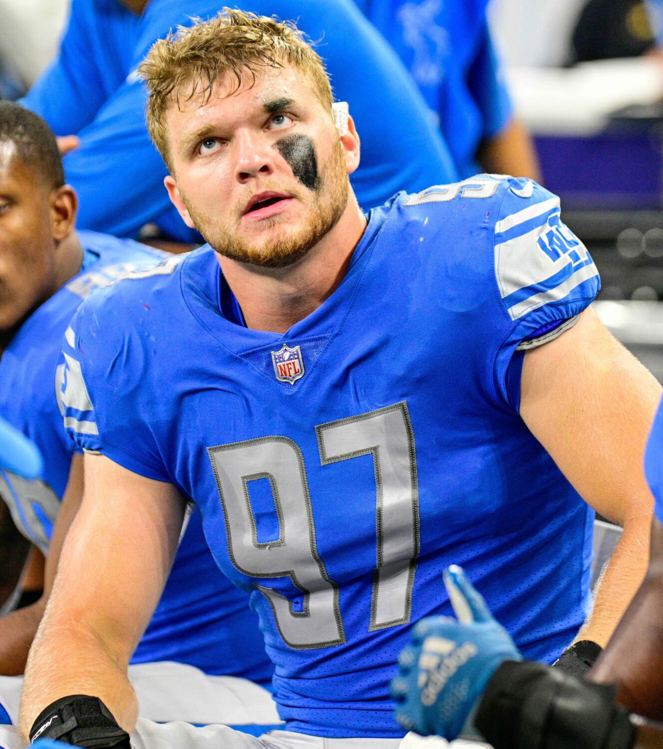 Aidan Hutchinson Aims to Lead Lions’ Defense to Greatness