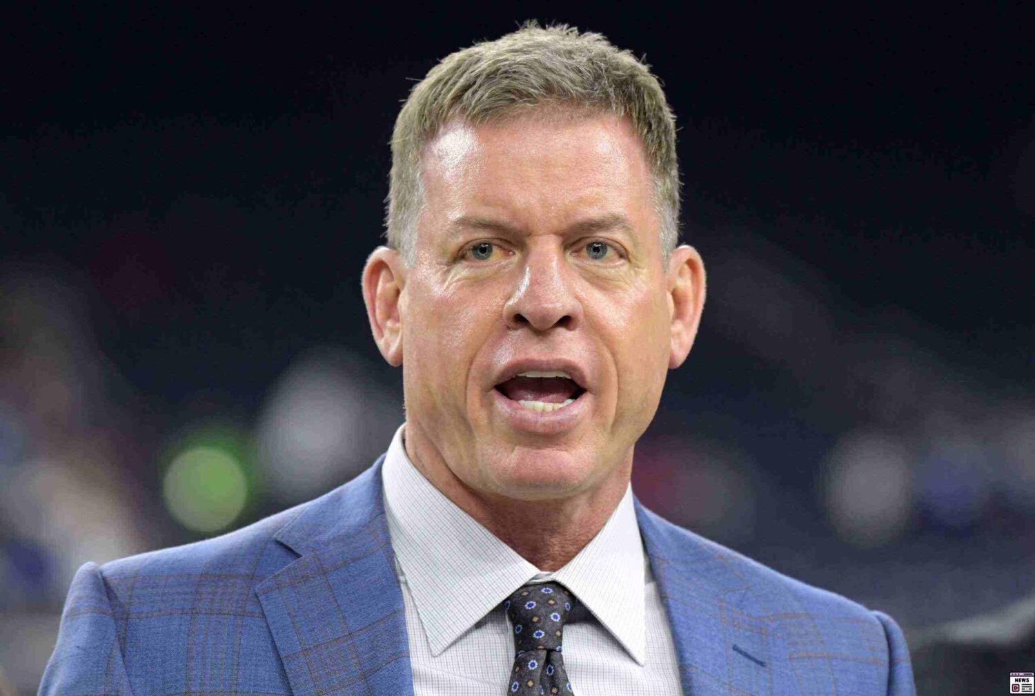 Troy Aikman Declares No to Dating Men, Sparks Swiftie Buzz!