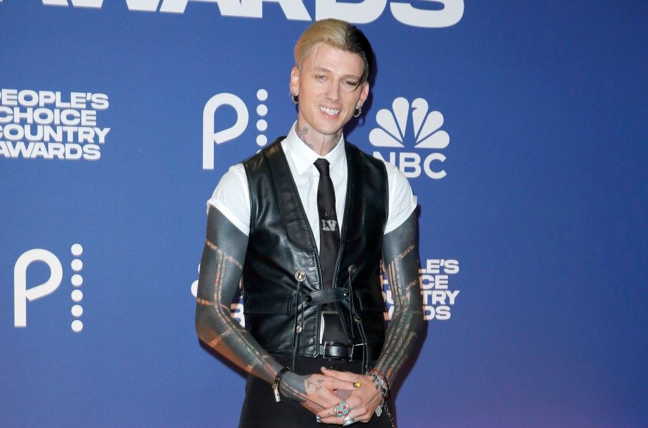 MGK Speaks on Jelly Roll Feud as Stars Shine at Country Awards