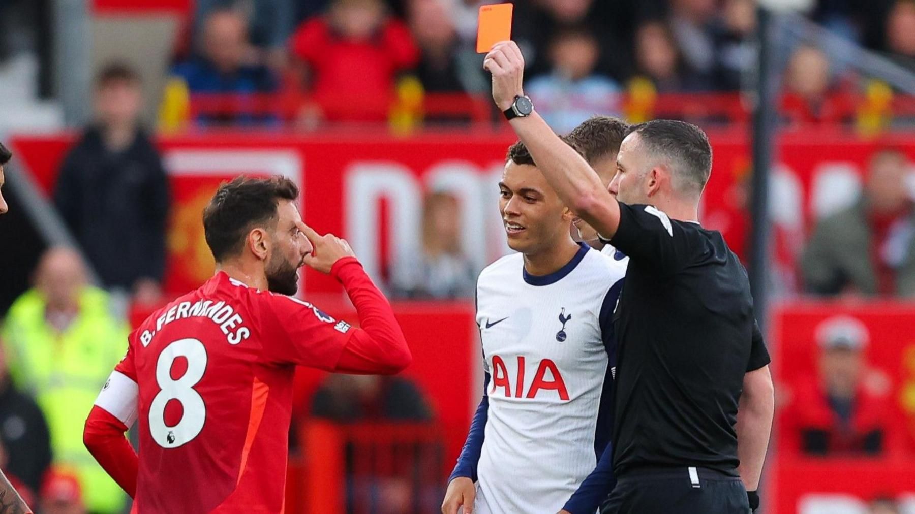 Bruno Fernandes Red Card Overturned Amid Manchester United’s Struggles