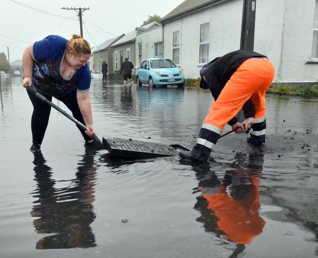 Otago Floods: Community Resilience Amid Rising Waters