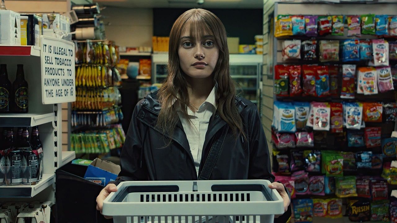 Ella Purnell’s Journey from Barista to Star in Sweetpea