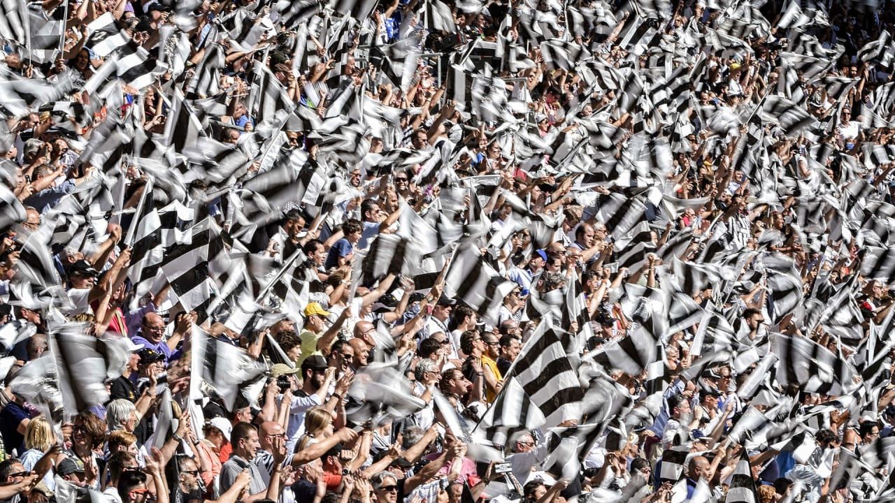 Juventus and Cagliari Clash at Sold-Out Allianz Stadium