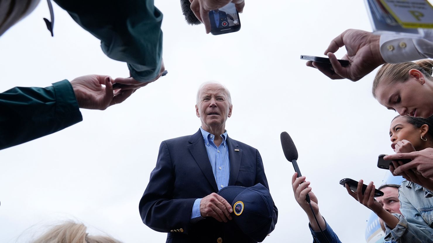 Republicans Reject FEMA Aid as Biden Urges Urgency