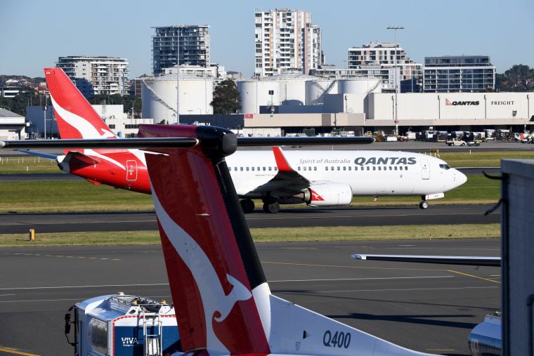 Qantas Flight Gets Unintended R-Rated Movie Show