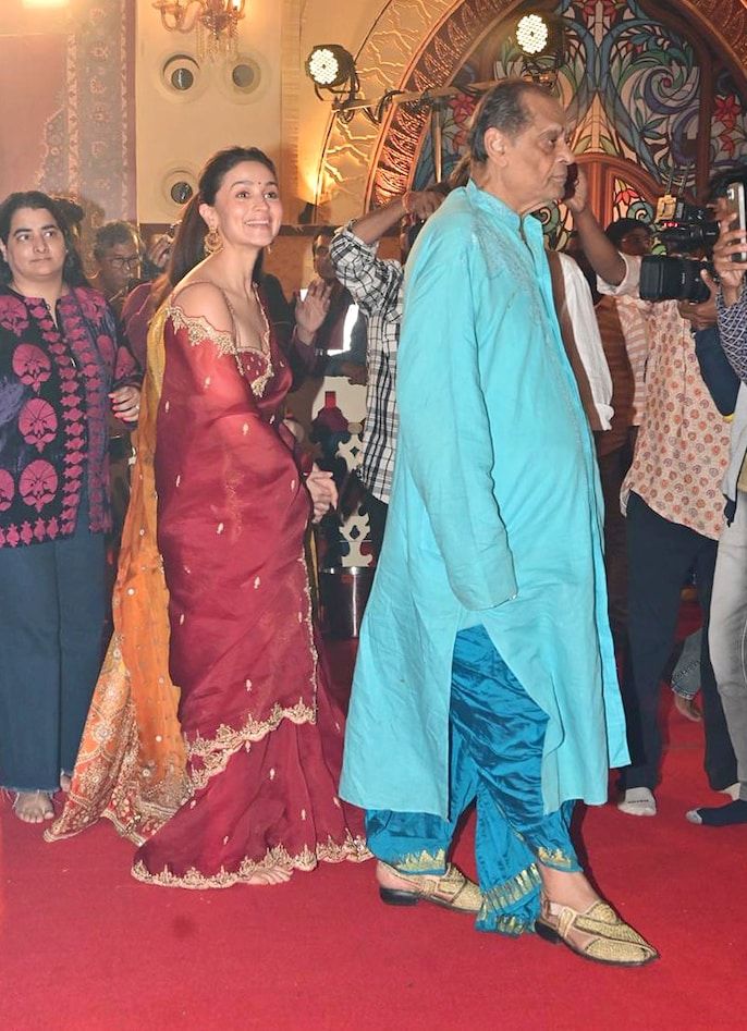 Celeb Glamour at Durga Puja: Rani, Ranbir, and More