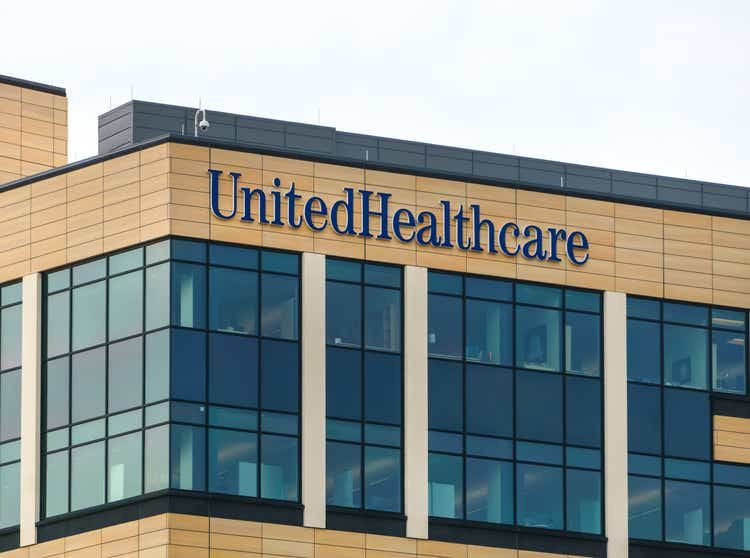 UnitedHealth Faces Pressure With Q3 Cost Concerns