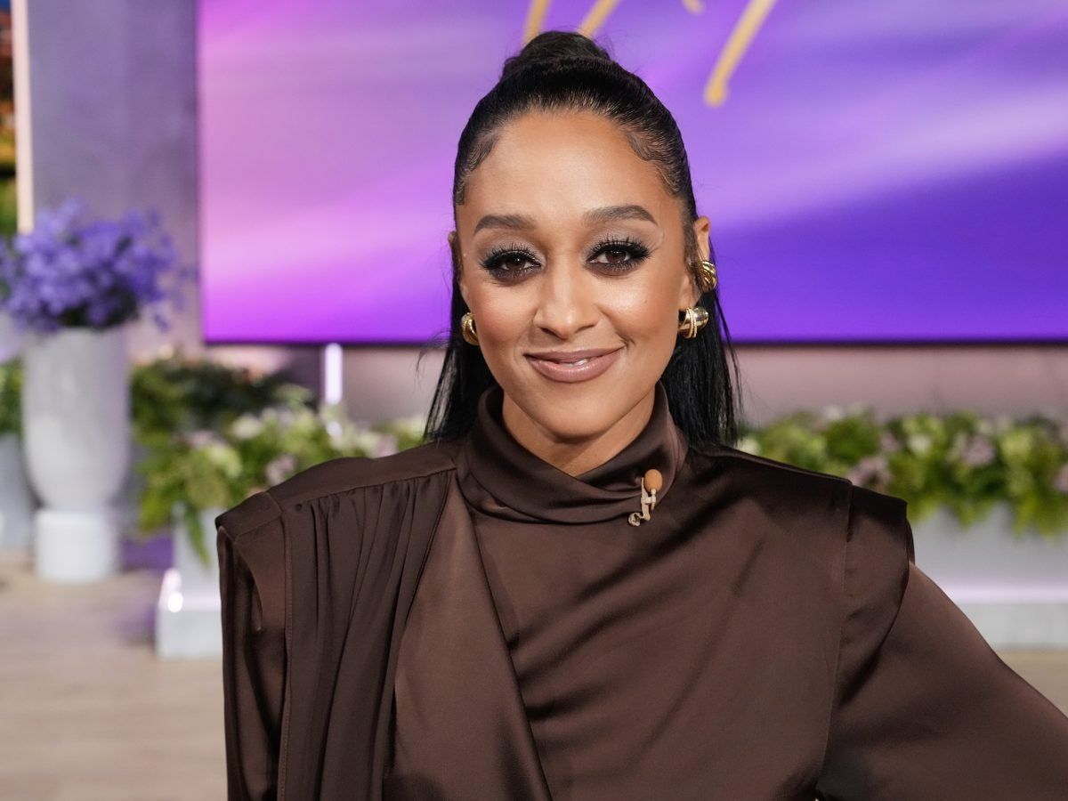 Tia Mowry Net Worth