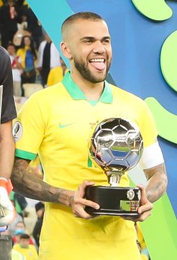 Dani Alves Net Worth