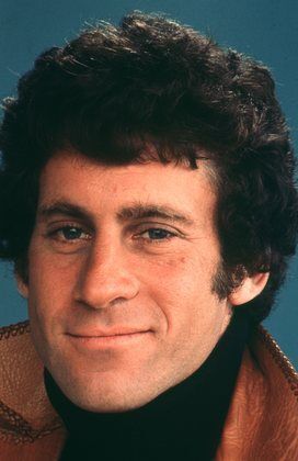 Paul Michael Glaser Net Worth