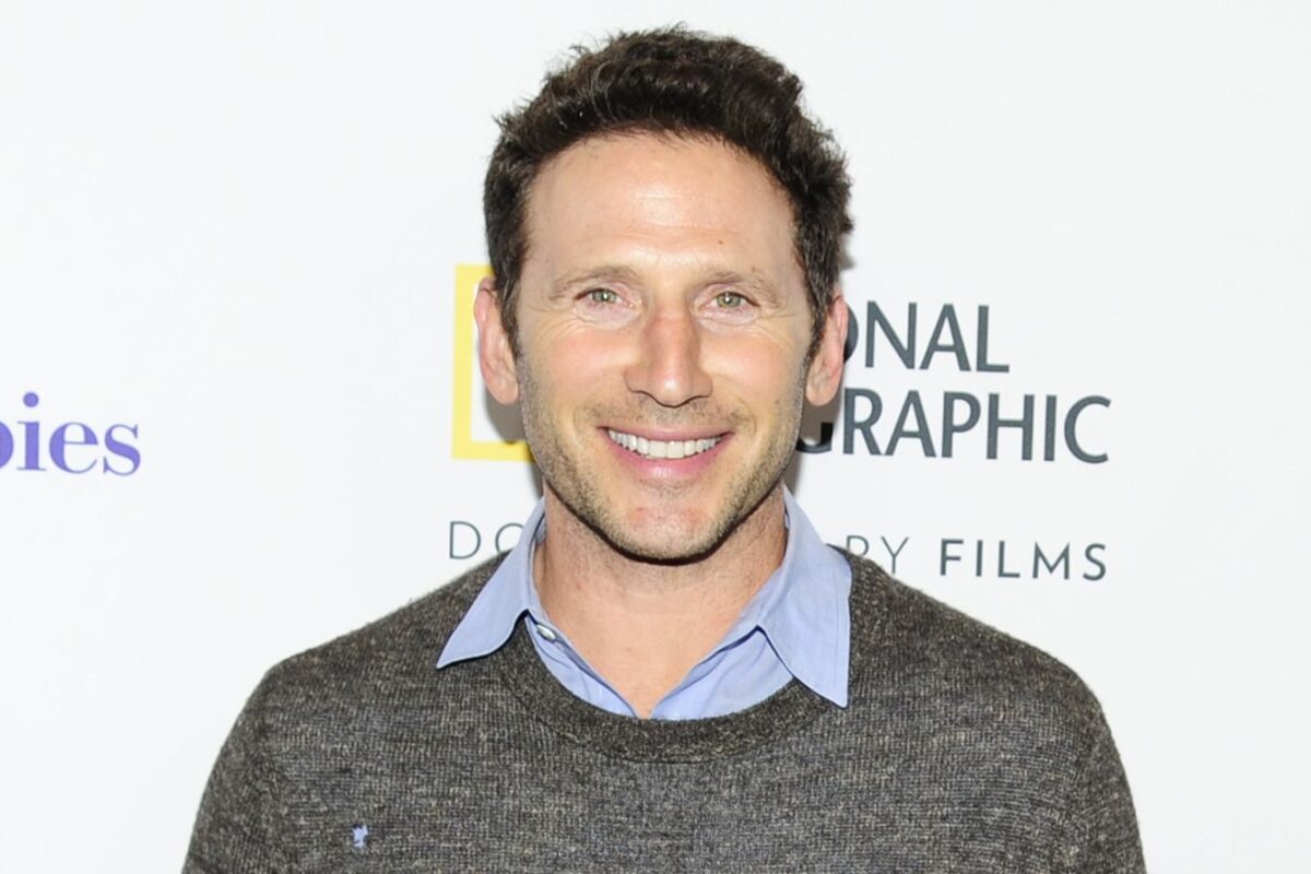 Mark Feuerstein Net Worth