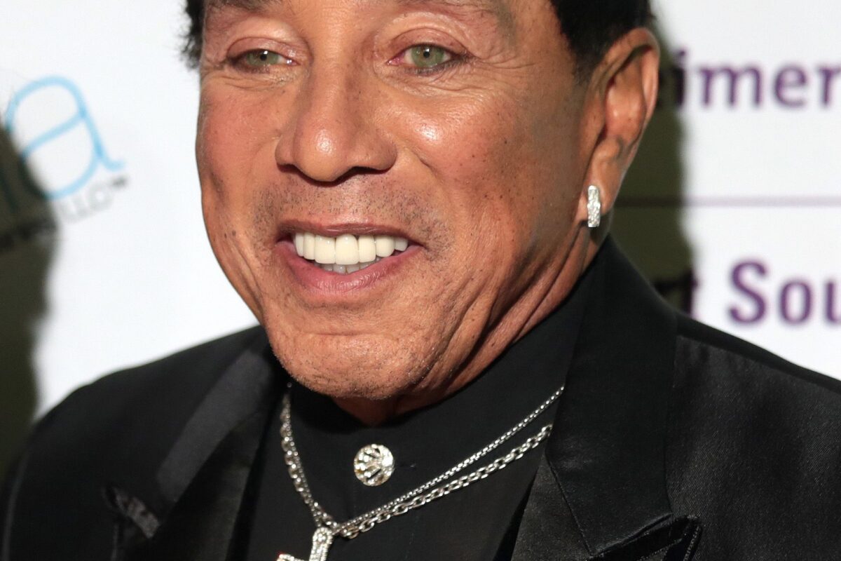 Net Worth Smokey Robinson