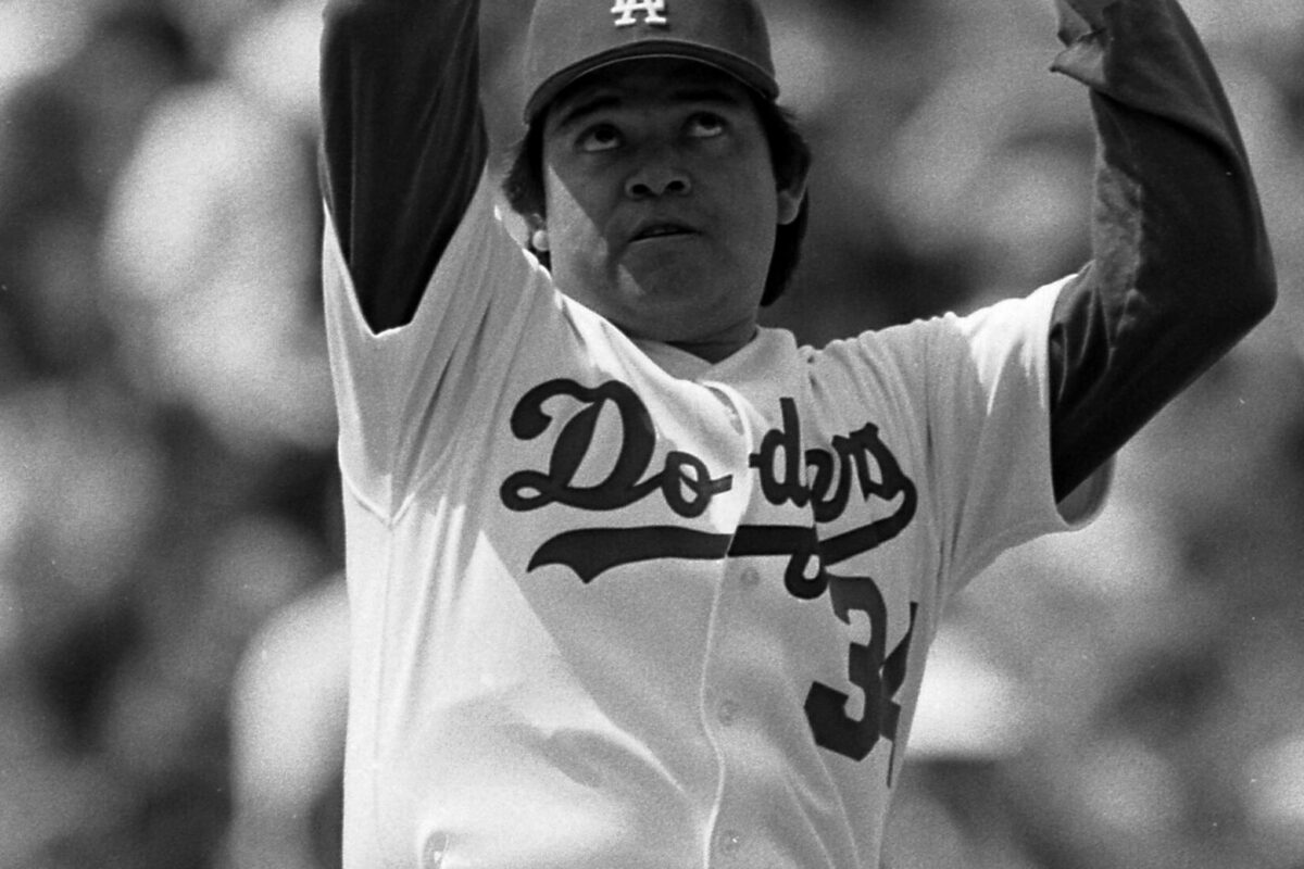 Fernando Valenzuela Net Worth